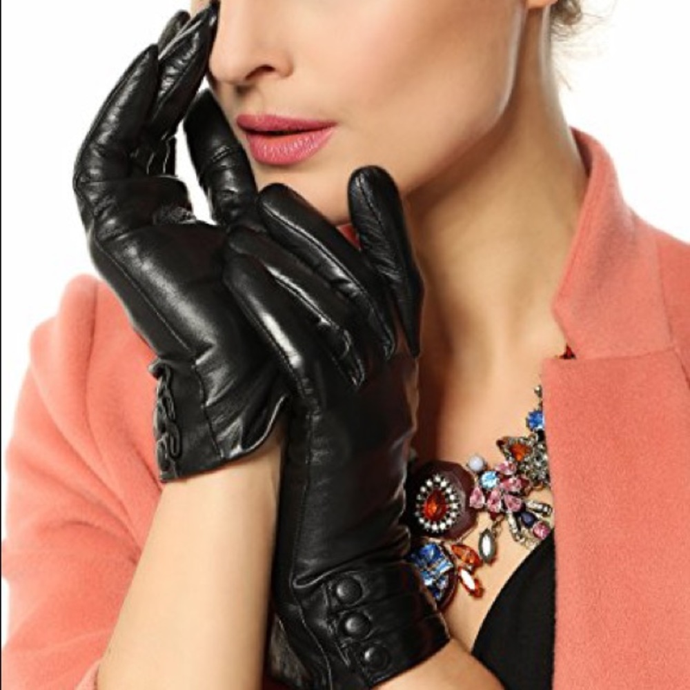 Brand New! Warmer Leather Women’s Driving Gloves